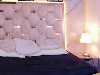 queenmiranda4 webcam model stream image