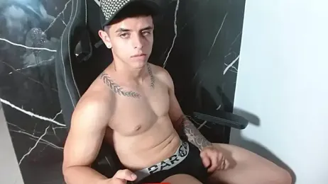 DOMINIC_ZETA webcam model stream image