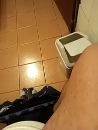 omeriz webcam stripchat model stream image