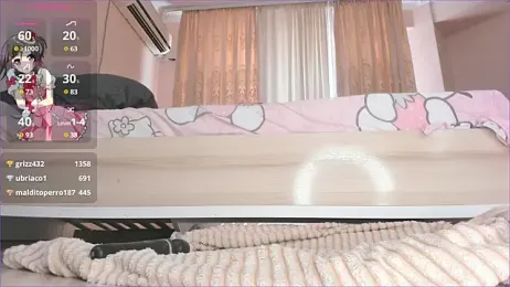 Zirael_swan webcam model stream image