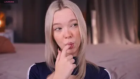 TastyTiffy webcam model stream image