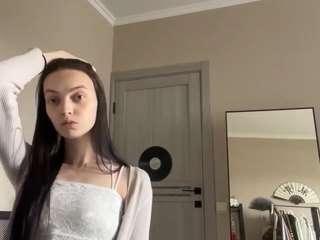 lewislitaker webcam model stream image