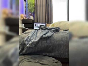 cool-party webcam model stream image