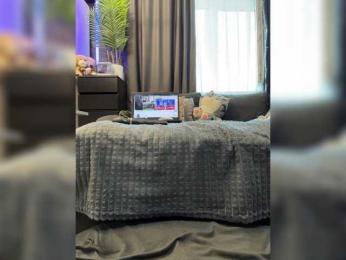 cool-party webcam model stream image