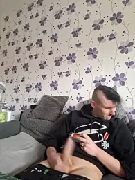 ThePython666 webcam model stream image