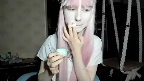 Yoonhee_Kiss webcam model stream image