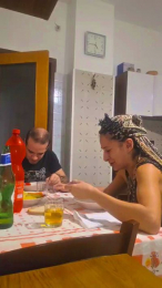 viola_viola webcam model stream image