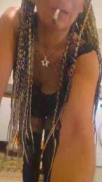 viola_viola webcam model stream image