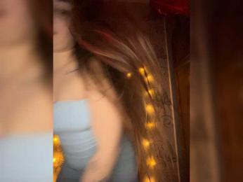 Elaine-Bell webcam bongacams model stream image