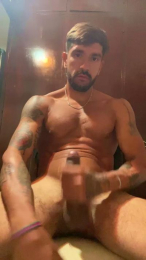 Alejo_caba24_Po webcam model stream image
