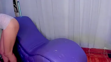 Yourslust_ webcam stripchat model stream image