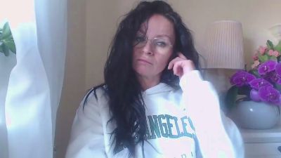 Helen_Wild webcam model stream image