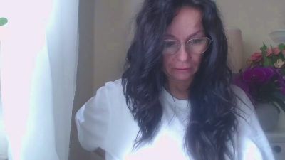 Helen_Wild webcam model stream image