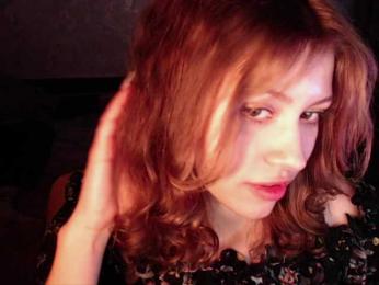 suenya webcam bongacams model stream image