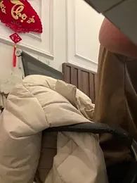 linh21107 webcam model stream image