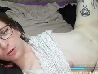 tellmeonething webcam model stream image