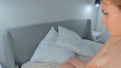 KristanNewness webcam model stream image