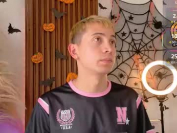 naughty__chris webcam chaturbate model stream image