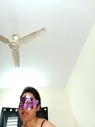 your_chandni04 webcam model stream image