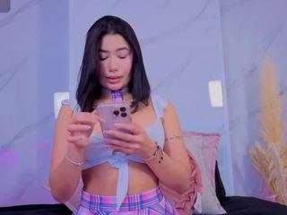 chlooee webcam camsoda model stream image