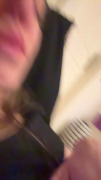 lilbos_ webcam model stream image