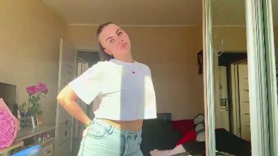 AshtonHutyra webcam model stream image