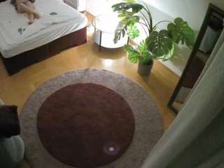 voyeurcam-julmodels-whitebed-5 webcam model stream image