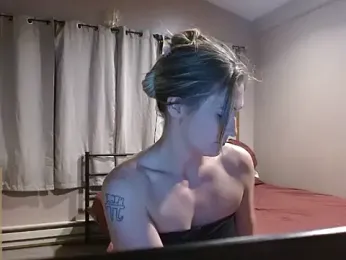 missymilf webcam model stream image