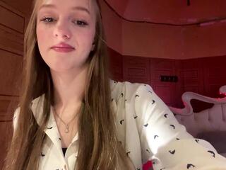 Diane Litle webcam model stream image