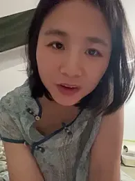 Iridessa- webcam model stream image