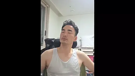 OnlyPants webcam model stream image