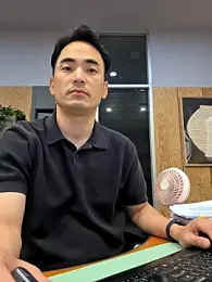 OnlyPants webcam model stream image