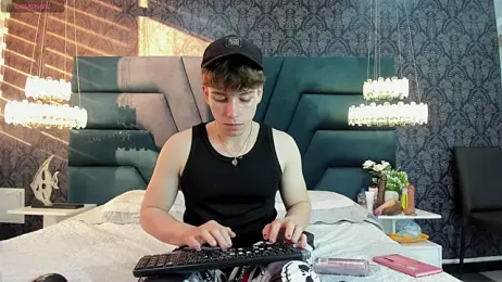 TaylerWhite webcam stripchat model stream image