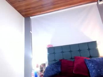 charlott_lens webcam model stream image