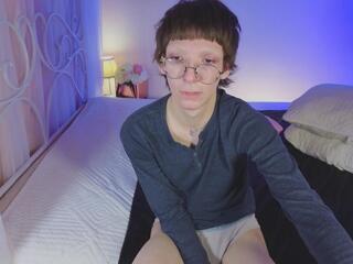 Tom Tomas webcam model stream image