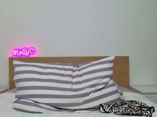 mollymosley webcam camsoda model stream image