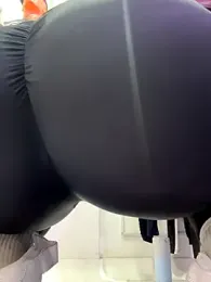 kim_monti webcam model stream image