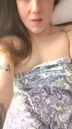 DeaRed8899 webcam model stream image