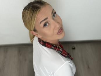 AmaFox webcam model stream image