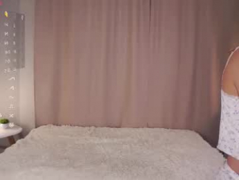 zara_shine webcam model stream image