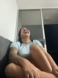 Pretty_Isadora webcam stripchat model stream image