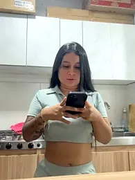 Pretty_Isadora webcam stripchat model stream image