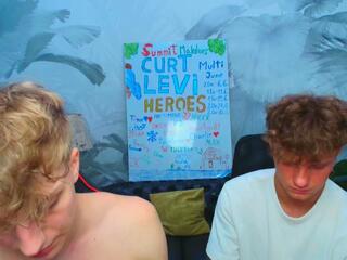 Curt & Levi webcam model stream image