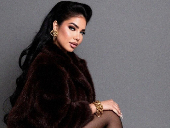 Ryva webcam model stream image