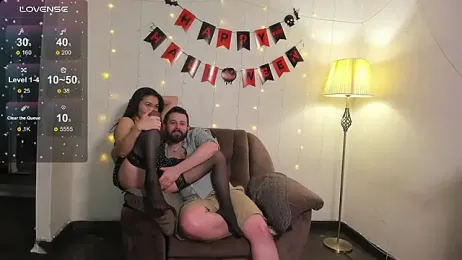 NikkiNSerdron webcam model stream image