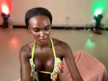 luanarisque webcam chaturbate model stream image