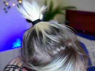 Odelyna Curless webcam model stream image