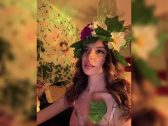 WednesdayFridayAddams webcam model stream image