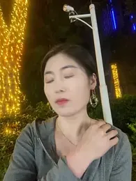 sunny-520 webcam stripchat model stream image