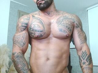 Rogers P webcam model stream image